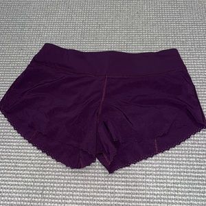 lululemon scalloped shorts size 4